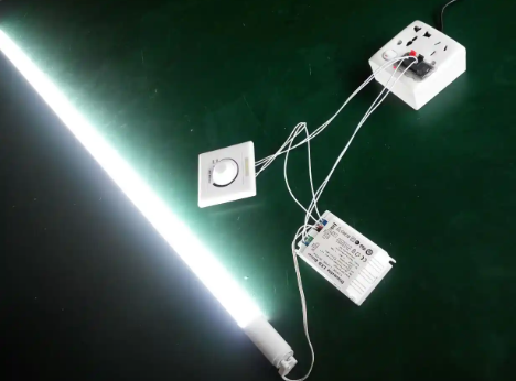 0-10V調光led燈管1.2米18w