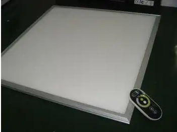 調(diào)光led面板燈.png